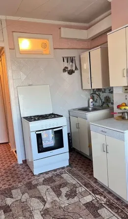 Продается 3- х комнатная квартира, ул. Куйбышева, дом 202, ориентир "Топаз". Донецк