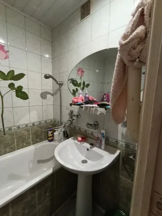 Продам - 1к. кв., ул. Шутова, м- он Широкий Донецк