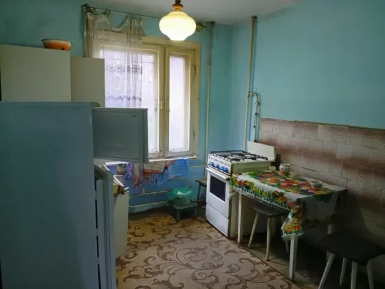 Продам квартиру Зугрэс