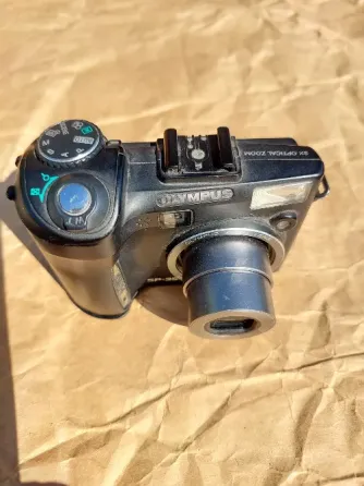 Olympus SP-350 - рабочая винтажная камера 8 Мп Донецк