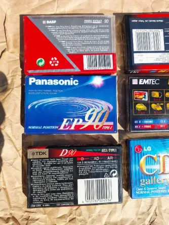 Аудиокассеты новые запечатанные лотом 6шт Донецк