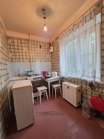 Продам 3 ком. кв-ру, г. Макеевка, Червоногвардейский р-н, Восточный, 8 школа Макеевка