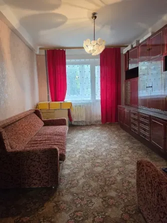 Продам 3 ком. кв-ру, г. Макеевка, Червоногвардейский р-н, Восточный, 8 школа Макеевка