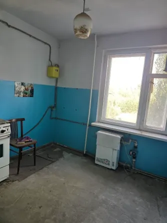 Продам квартиру Зугрэс