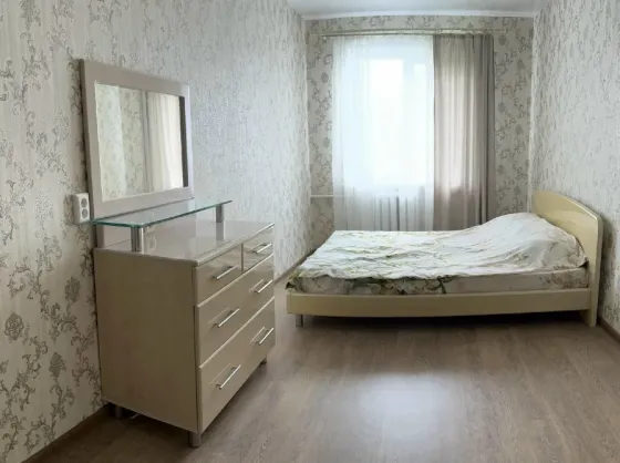 Сдаётся 2х комнатная квартира в Кировском районе (мн Широкий), по адресу: улица Генерала Максима Донецк