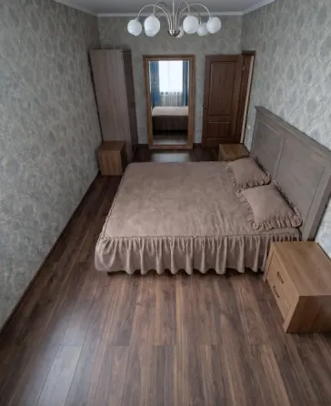 Трехкомнатная квартира в пролетарском районе (мкр-н восточный) Донецк