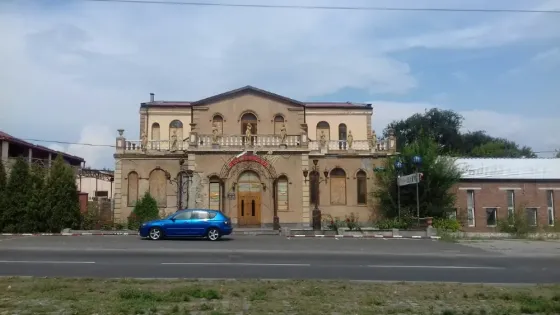 Здание ресторана 1721 м.кв,Куйбышевский р-н,Донецк Донецк