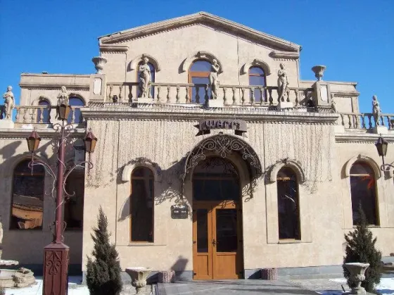 Здание ресторана 1721 м.кв,Куйбышевский р-н,Донецк Донецк