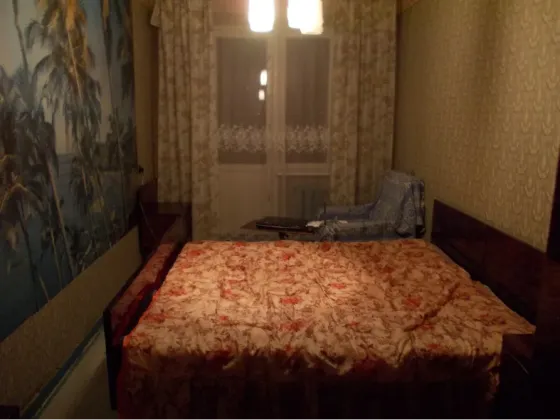 сдам 3-к.кв. Ленинский р-н рынок Соловки 20 000 рублей Донецк