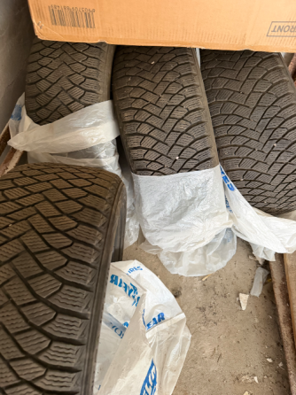 Шины зимние 235 50 r19 Донецк