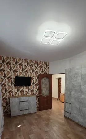 Сдаю однокомнатную квартиру 36.0 м² этаж 2\5. Донецк. Текстильщик Донецк