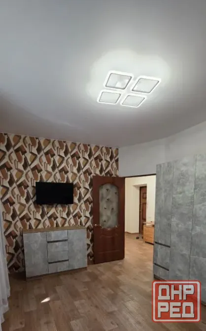 Сдаю однокомнатную квартиру 36.0 м² этаж 2\5. Донецк. Текстильщик Донецк - изображение 2