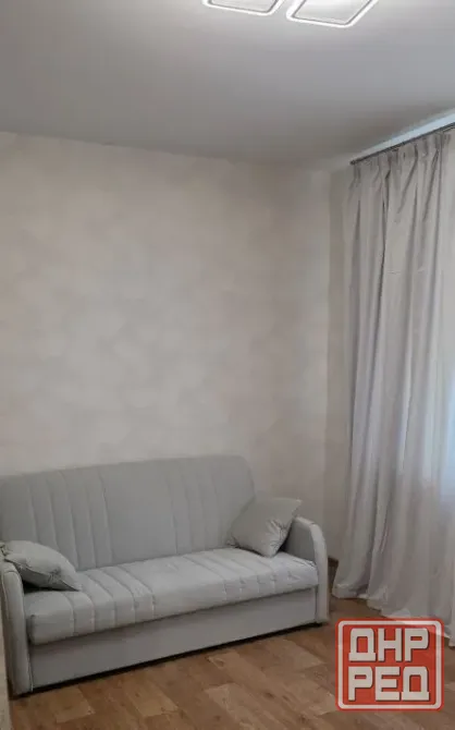 Сдаю однокомнатную квартиру 36.0 м² этаж 2\5. Донецк. Текстильщик Донецк - изображение 1