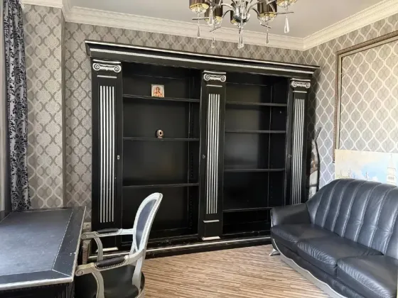 4 ком.кв. Строителей 108 Мариуполь