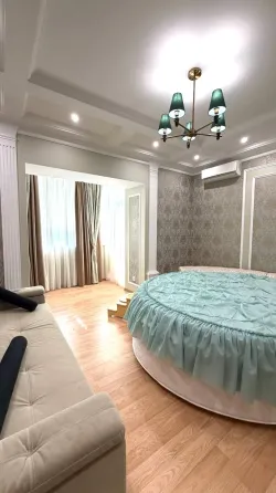 Без комиссии! Продажа 4-ком.кв. переулок Орешкова. 220м2. Донецк