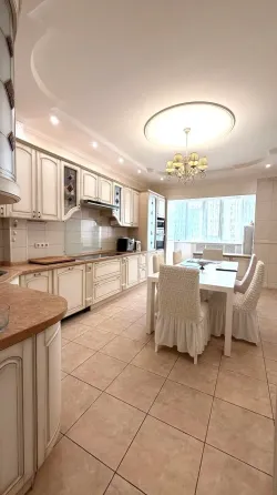 Без комиссии! Продажа 4-ком.кв. переулок Орешкова. 220м2. Донецк