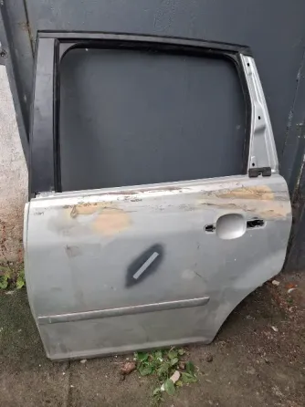Форд C-max 2006 год двери Макеевка