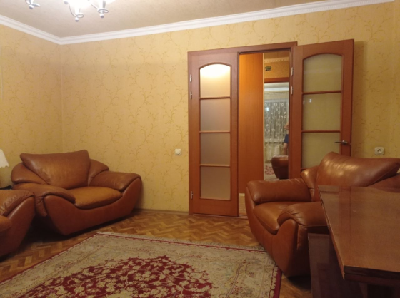 ПPОДAЖA: 4-комнатная квартира / площадью 82м2 / ул. Дзержинского! Донецк