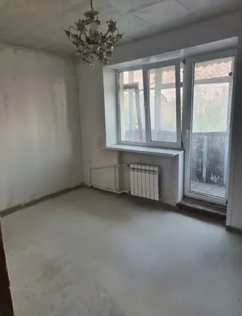 Продается 2-комнатная квартира в Ильичевском районе Мариуполь