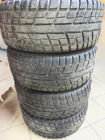 Продам оригинальные литые диски Audi 8.5×R19 5×112 с зимней резиной Yokohama Макеевка
