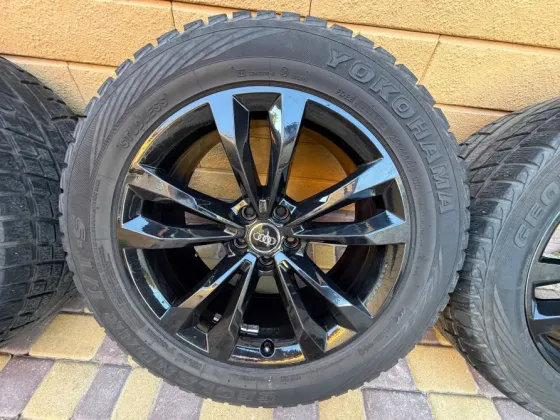 Продам оригинальные литые диски Audi 8.5×R19 5×112 с зимней резиной Yokohama Макеевка