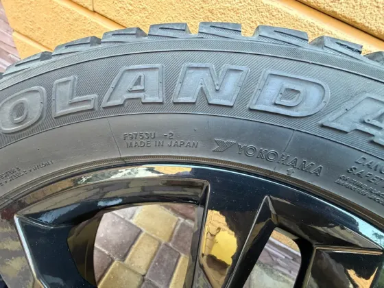 Продам оригинальные литые диски Audi 8.5×R19 5×112 с зимней резиной Yokohama Макеевка
