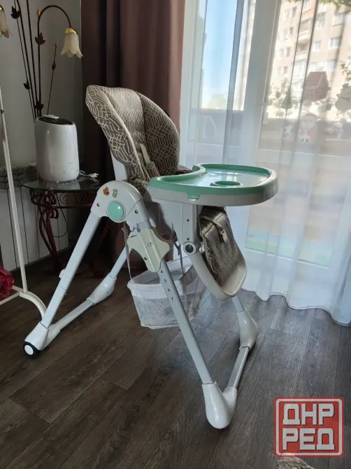 Продам трёхколёсный велосипед и стульчик для кормления Донецк - изображение 1