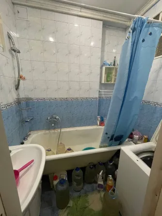 Сдам 1 ком в центре проспект Гурова Донецк