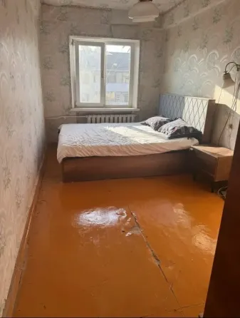 Продаётся 4-х комн. кв-ра г.Ясиноватая Ясиноватая