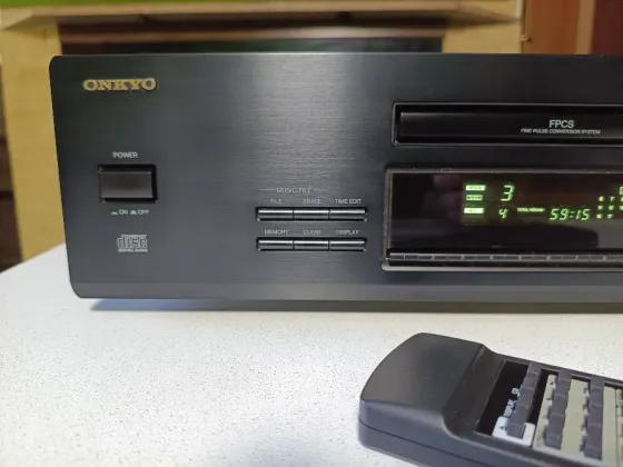 Проигрыватель CD "Onkyo" DX -7511 Донецк
