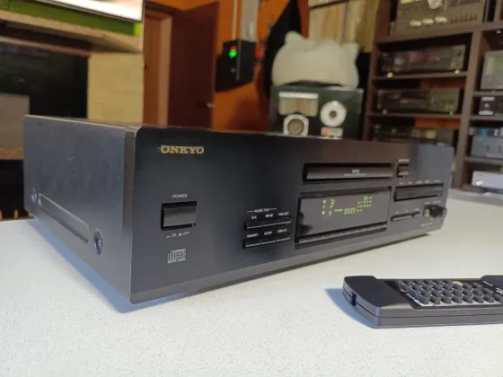 Проигрыватель CD "Onkyo" DX -7511 Донецк