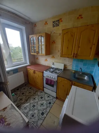 Сдам 1к.кв район магазина Титан ул.Зелинского Мариуполь