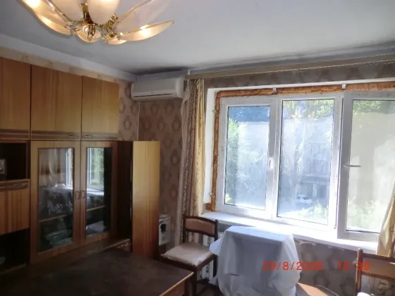 Продам город Донецк 2-х комнатную квартиру в Ленинском районе Улица Днепродзержинская 12 Донецк