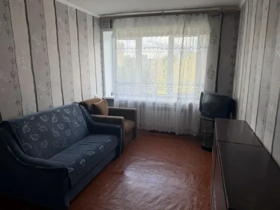 Сдаю реальную 2 ком. кв. Крытый рынок , б. Школьный, в офис ехать не нужно Донецк