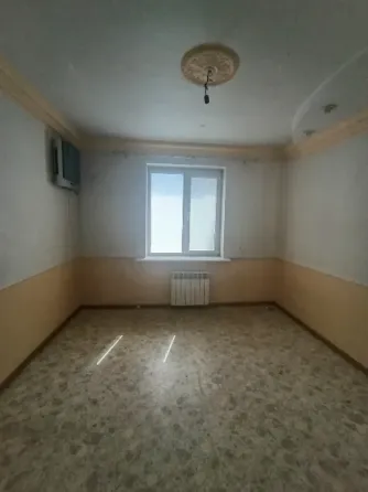 Продам 3-х ком квартиру 2/2, 63 м2. Куйбышевский район.Бакинских комиссаров. Донецк