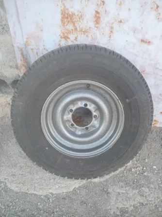 Продаю запаску на уаз р 15 Донецк