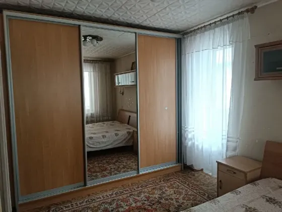 сдам 2х комн квартиру в калинин. р-не, бул. шахтостроителей- пр. мира. отличная. Донецк