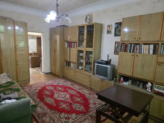 Сдам 2х комн квартиру в ворошил. р-не, ул. артема. - пр. мира хорошая, есть все. Донецк