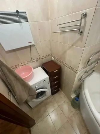 Продам 2 комн ул Гатчинская Мотодром Донецк