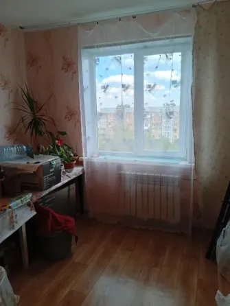 Продаю 2 ком кировский р-н текстильщик Донецк