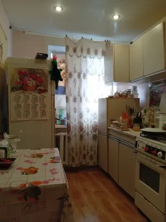 Продаю 2 ком кировский р-н текстильщик Донецк