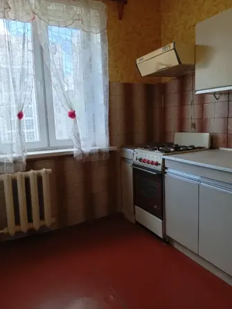 Продаю 2 ком киевский р-н ориентир галактика Донецк