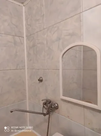 Продам 2к.кв., Пролетарский р-н., Прожекторная , Молоко Донецк