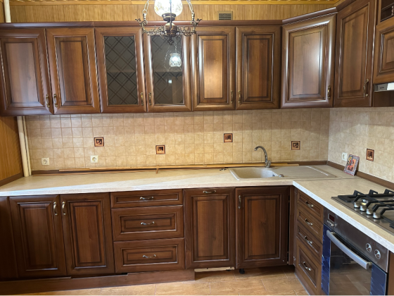 Продам 3-к. кв., Киевский р-н, Шахтерская пл., ул. Батищева Донецк