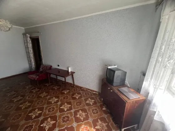 Продается 3- х комнатная квартира, пр-т Ильича, дом 96 а Донецк