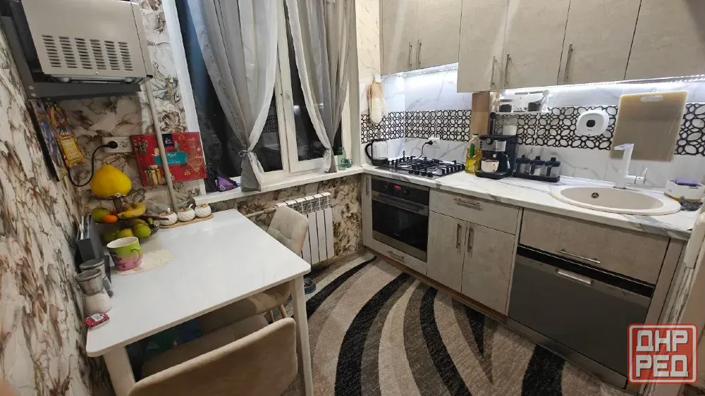 Продается 3- х комнатная квартира, ул. 50-й Гвардейской дивизии дом 8 Донецк - изображение 1