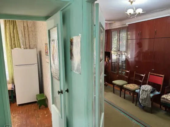 2-к. квартира 42 м² по адресу - г. Ясиноватая, мкр. Зорька, 1/5 эт. Ясиноватая