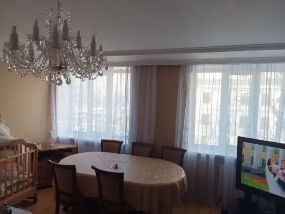 Продается 4 - х комнатная квартира, бульвар Пушкина Донецк