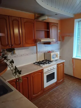 Продается 3 - х комнатная квартира, ул. Политбойцов Донецк