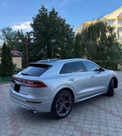 Audi Q8 Premium Plus Донецк